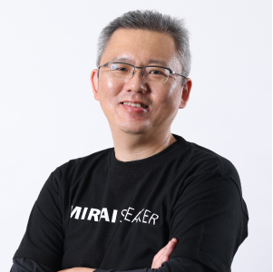 研究開発生産本部マネージャー　鈴木 政博